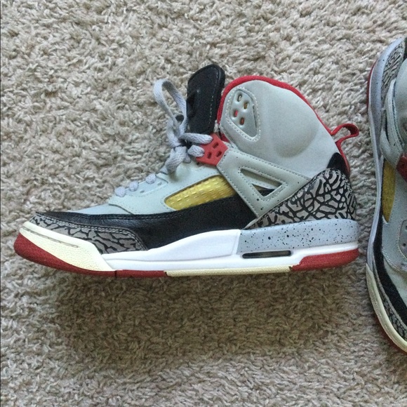 🔥🔥HOST PIC🔥🔥Jordan Sneakers - Picture 5 of 16